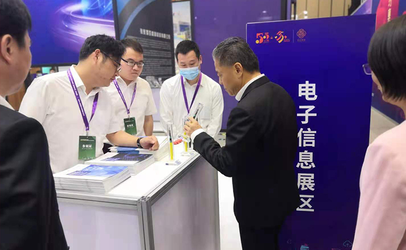 楊市長、方書記親臨亨通展位 | 2021首屆蘇州超級產地節